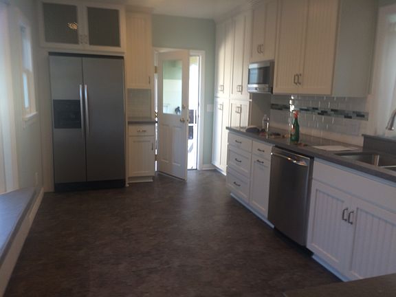 4th image of 3730 Lotus Dr