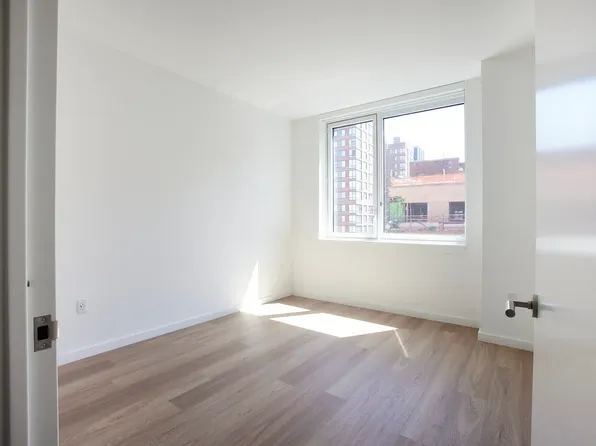 266 W 96th St, New York, NY