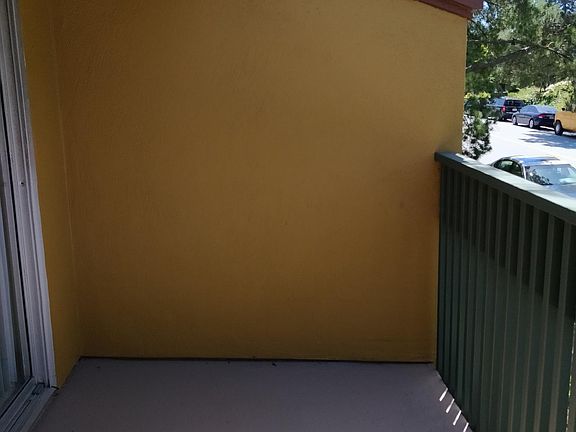 4th image of 500 Palm Ave APT C