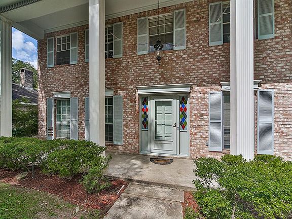 2nd image of 10702 Villa Lea Ln