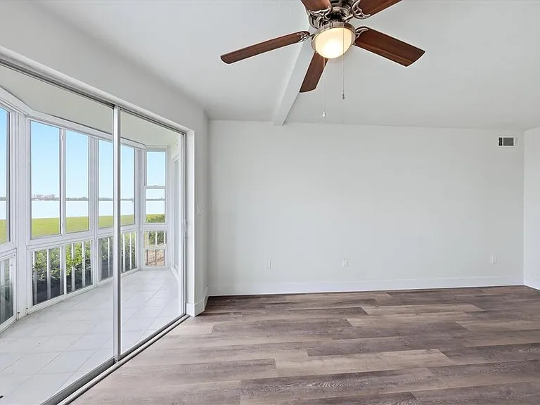 769 John Ringling Blvd #4 — Photo 7