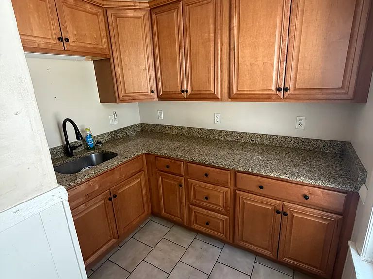 68 5th Ave #1 — Photo 11