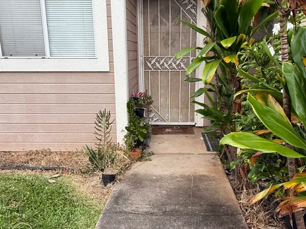 1090 Eha St #27-101, Wailuku, HI 96793