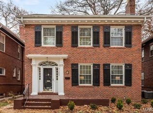 7162 Pershing Ave, Saint Louis, MO 63130