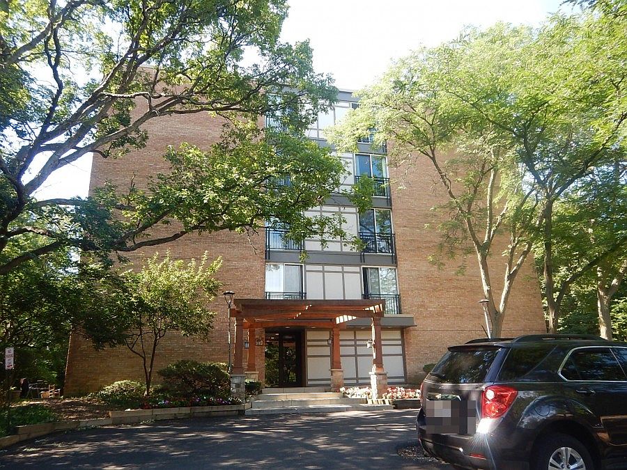 1st image of 5820 Oakwood Dr Unit 5H