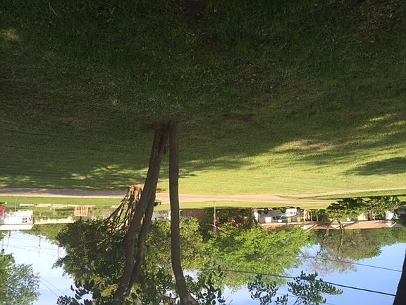 2nd image of 615 W Grubb Dr
