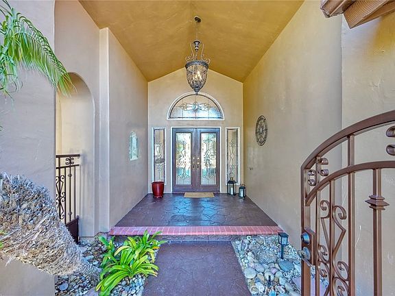 4th image of 14159 Palisades Dr