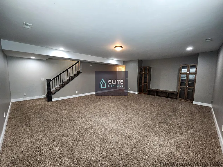 3700 Potomac Way — Photo 21