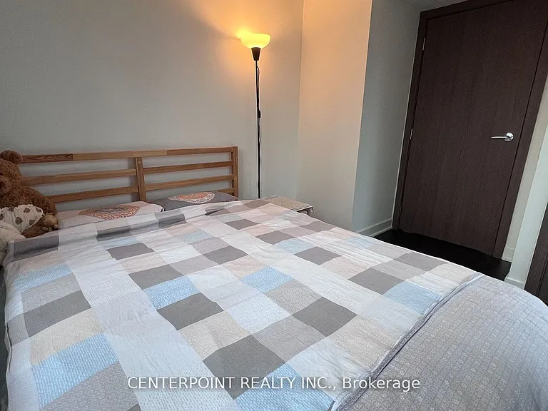 19 Bathurst St #606 — Photo 6