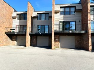 62 Chestnut Hls, New Hartford, NY 13413