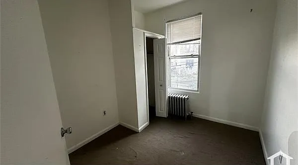 3 bed, 950 sqft, $3,000 — Photo 4