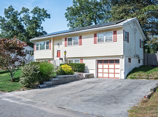 5 Marc Ln, Lawrence, MA 01843