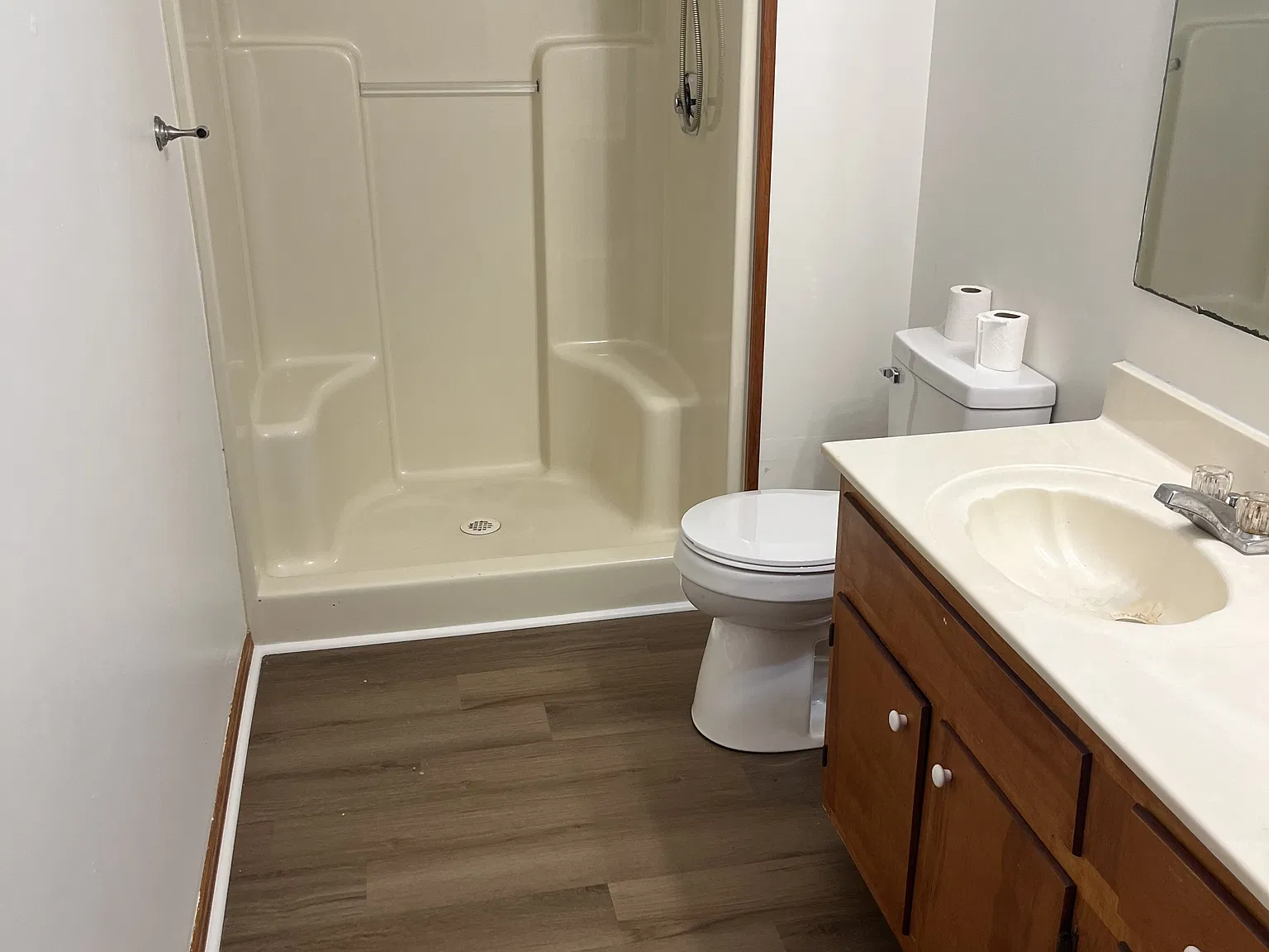 2124 Duncan - 1 — Photo 3