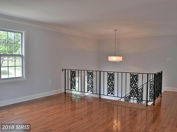 3rd image of 800 Sero Estates Dr