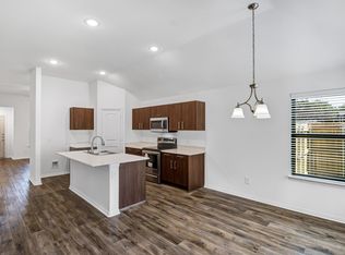 216 Still Glen Dr, Terrell, TX 75160