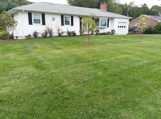 13 Dana Rd, Danbury, CT 06811