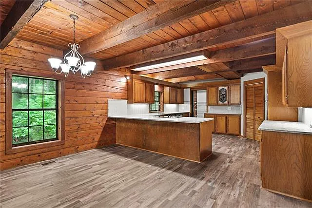 4 bed, 3.5 bath, 3606 sqft, $5,600 — Photo 3