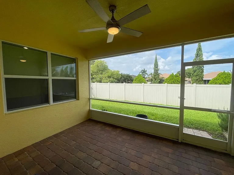 480 NW Windflower Ter — Photo 22