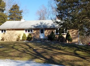 108 Doolittle Rd, Stamford, CT 06902