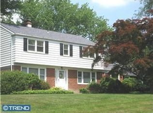 3892 Byron Rd, Huntingdon Valley, PA 19006