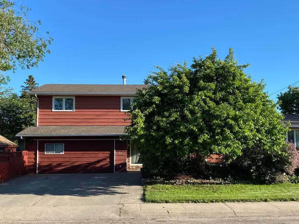 12137 50th St NW, Edmonton, AB T5W 3C6