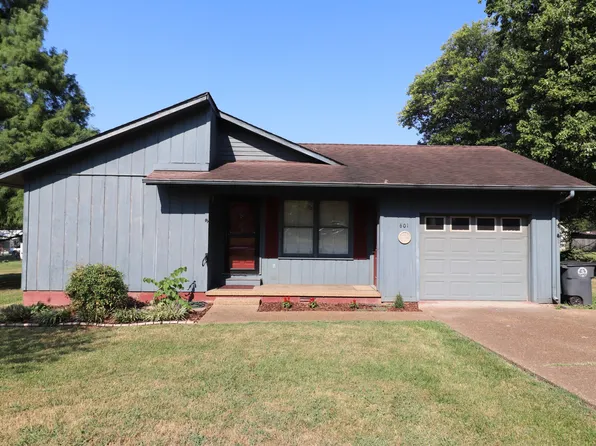 601 Courthouse View St, Lafayette, TN 37083