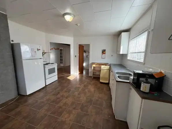 1227 Johnston Rd #1, White Rock, BC V4B 3Y8