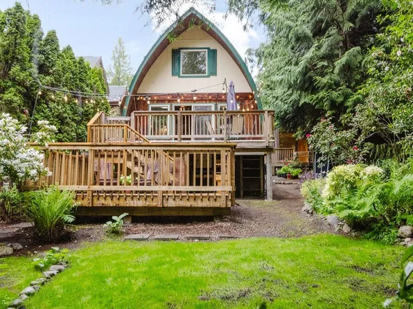 2829 Lower Rd, Sunshine Coast, BC V0N 2W4