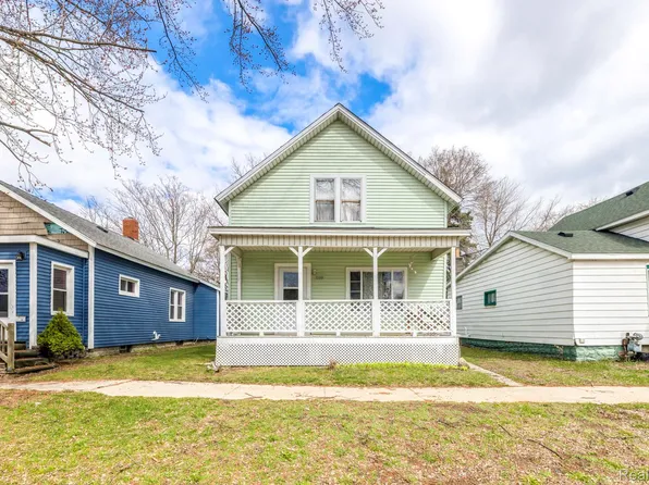 1109 Rawlins St, Port Huron, MI 48060