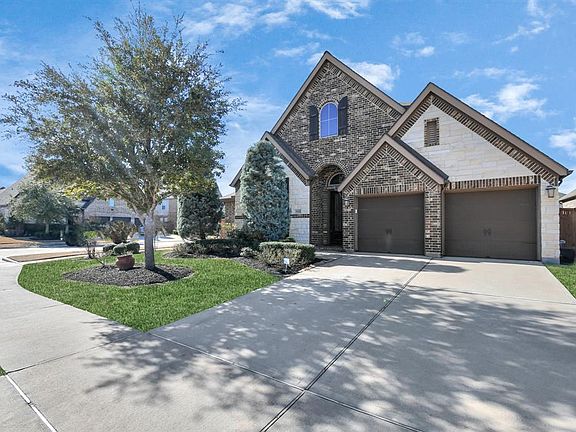 3rd image of 10822 Croftmore Dr