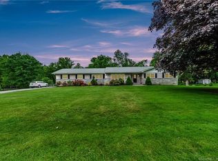 4 Donna Dr, New Fairfield, CT 06812