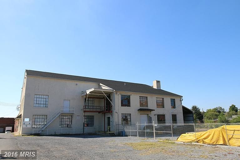 1st image of 321 Cumberland Valley Pl