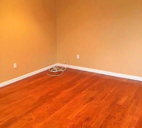 3rd image of 3186 Wissman Ave #2
