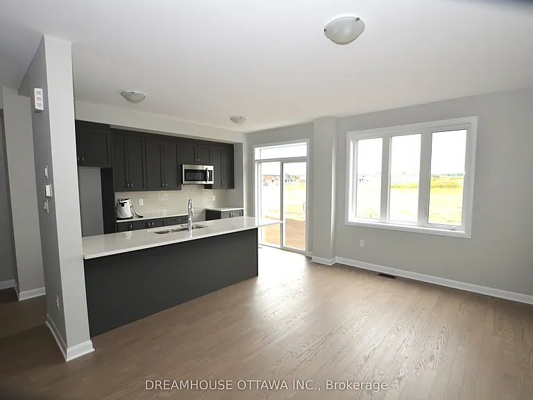 326 Gisborne Pl — Photo 9