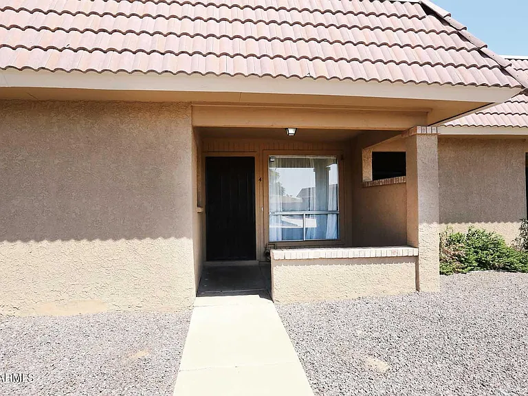 522 W Blackhawk Dr #4 — Photo 3