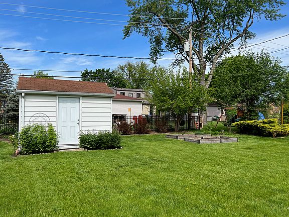 5th image of 104 S I Oka Ave