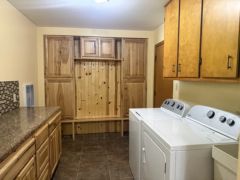 16907 Indianapolis Rd — Photo 5
