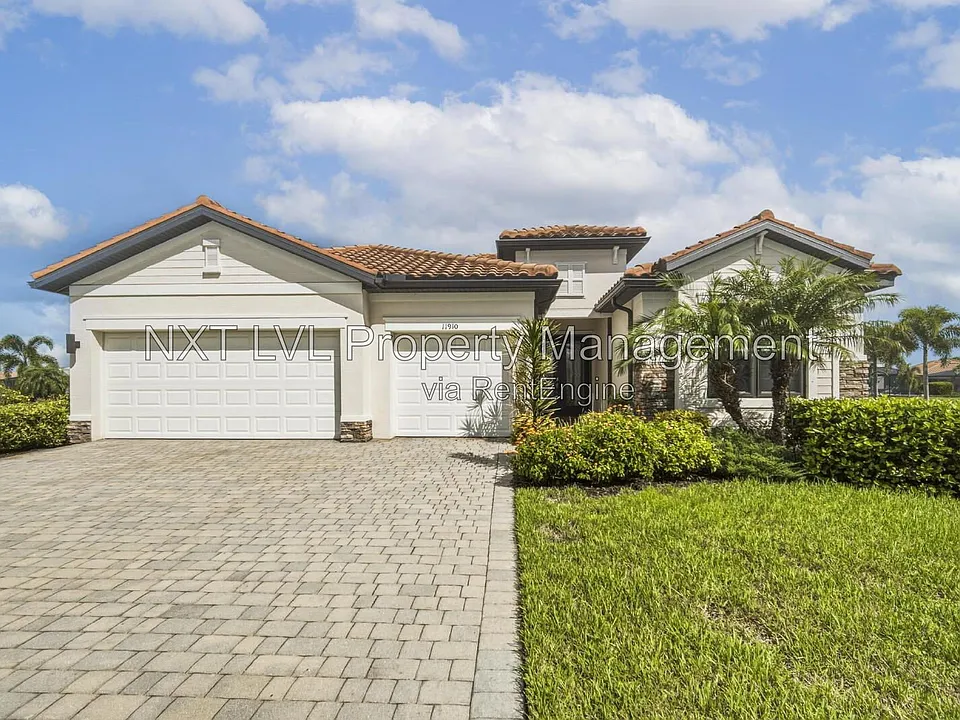 11910 Bay Oak Dr