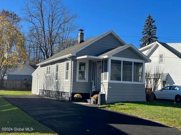 108 Cuthbert Street, Schenectady, NY 12302