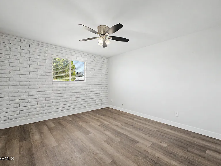 4214 W Lewis Ave — Photo 17