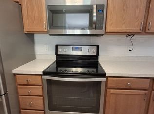 1517 92nd St, Sturtevant, WI 53177