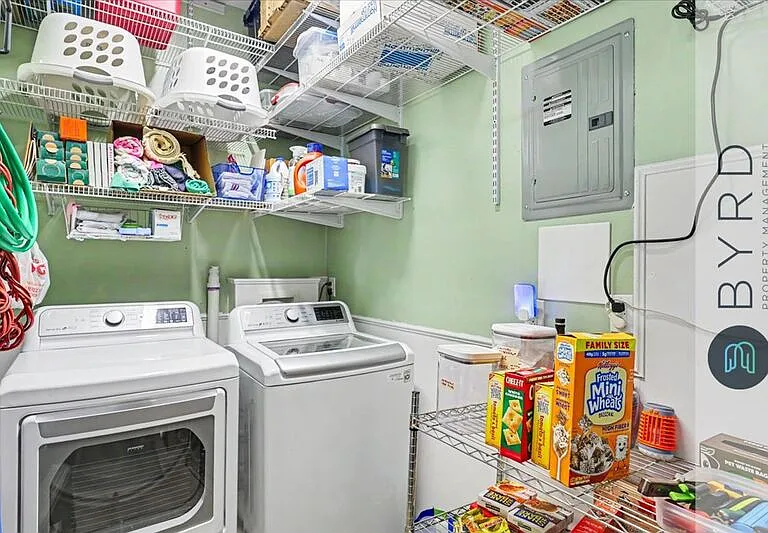 3708 Grandel Dr — Photo 16