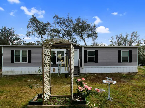 108 Pleasant Dr, Crescent City, FL 32112