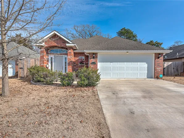 1719 S K Pl, Rogers, AR 72756