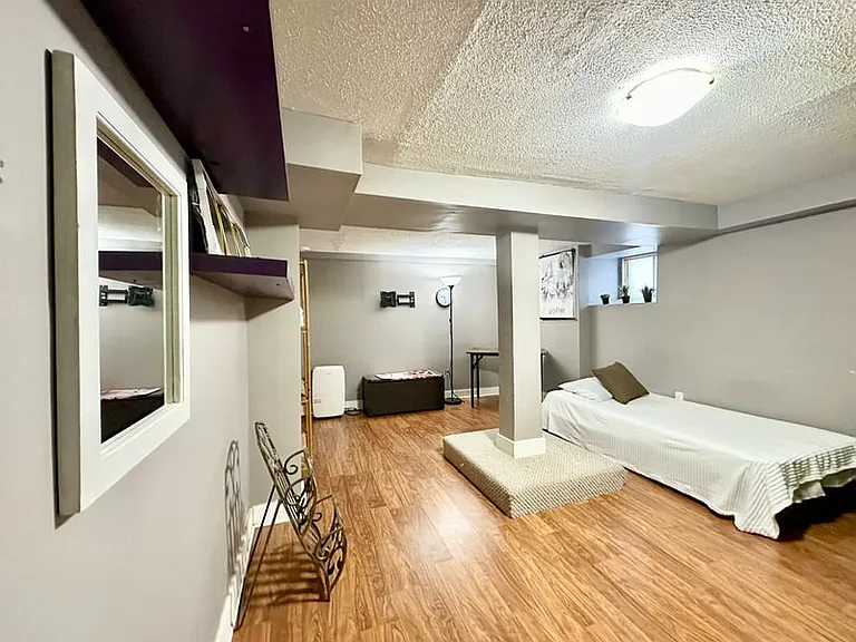19 Desjardins Ave #1 — Photo 9