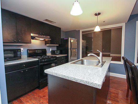 5th image of 36 Strawberry St #45