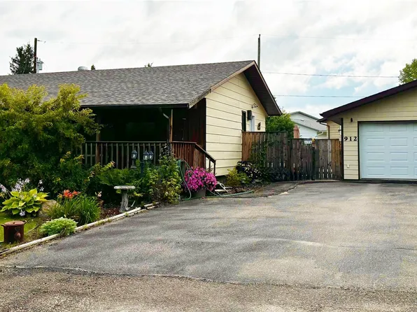 912 Railway Avenue, Loon Lake, SK S0M 1L0