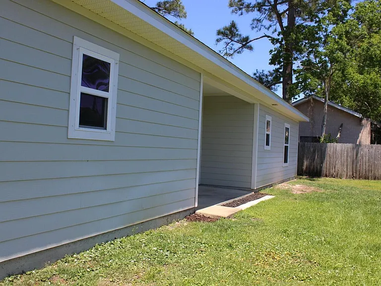 2164 Wind Trace Rd N — Photo 22