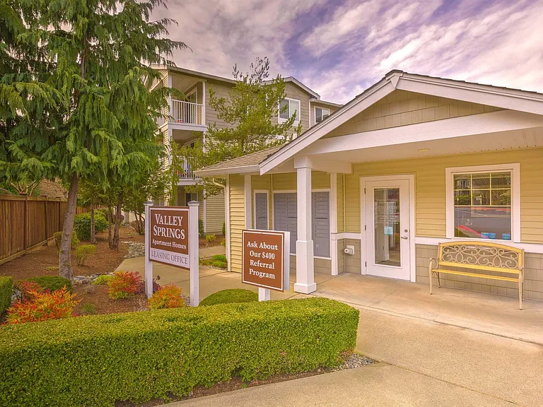 Valley Springs Apartments — Photo 3
