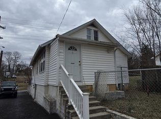 2000 Alonzo Dr, Martinsburg, WV 25401